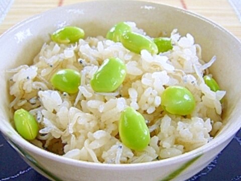 素材を生かす♪枝豆とじゃこの炊き込みごはん